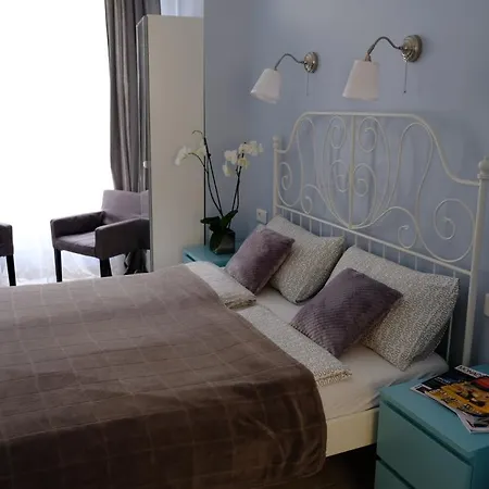 Apartments Monaco Apartment *