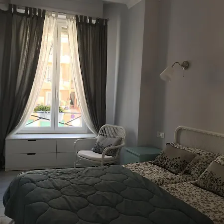 Apartments Monaco Апартаменты
